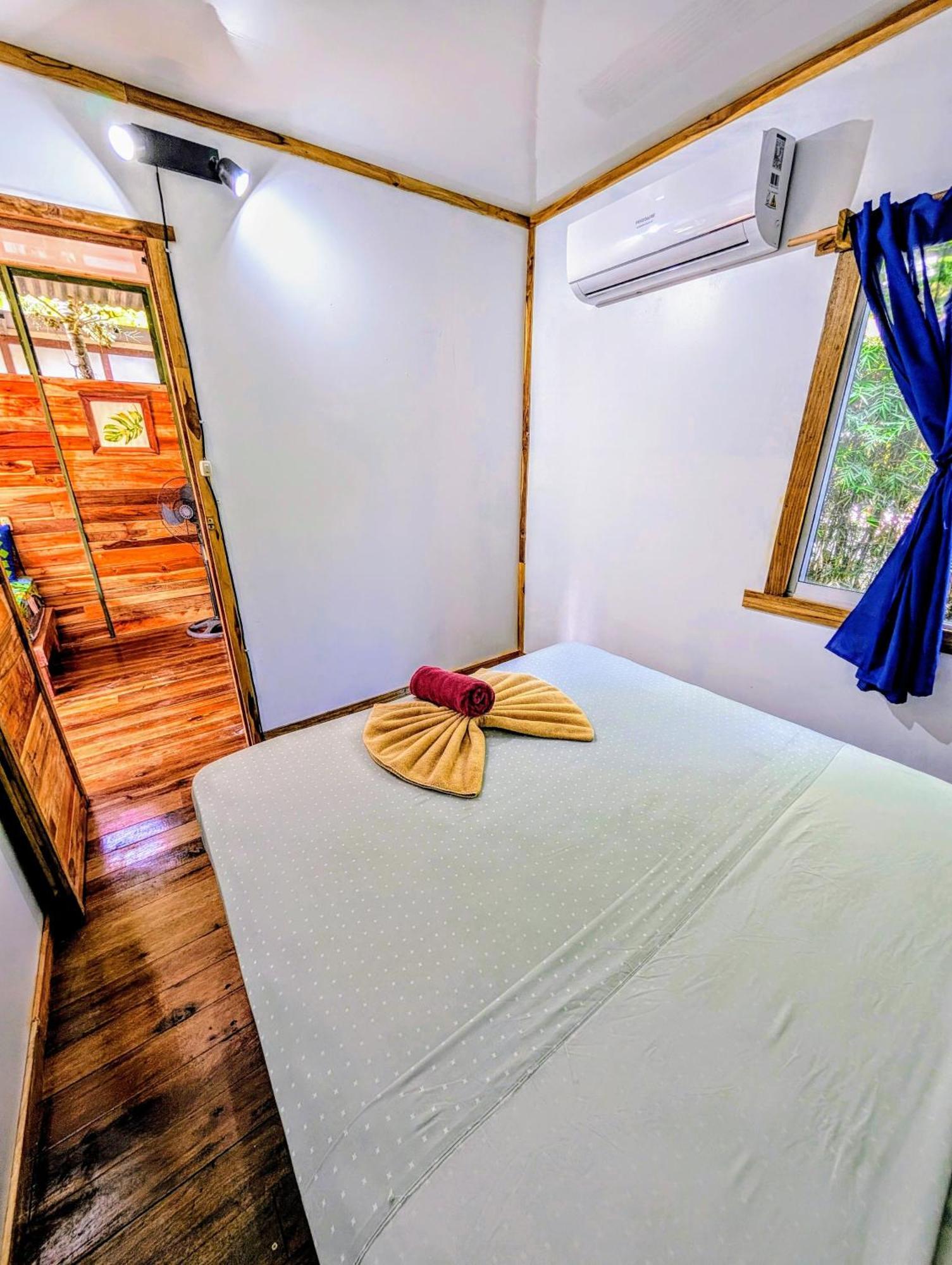 Arboura Eco Cabins Uvita Esterno foto